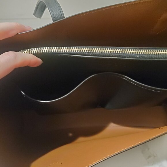 Quince black Italian leather triple compartment shopper tote - Picture 10 of 11